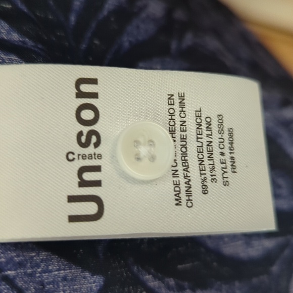 NWOT...Unison Short Sleeve Patch Pocket Shirt with Camp Collar....Size XL - Picture 6 of 7